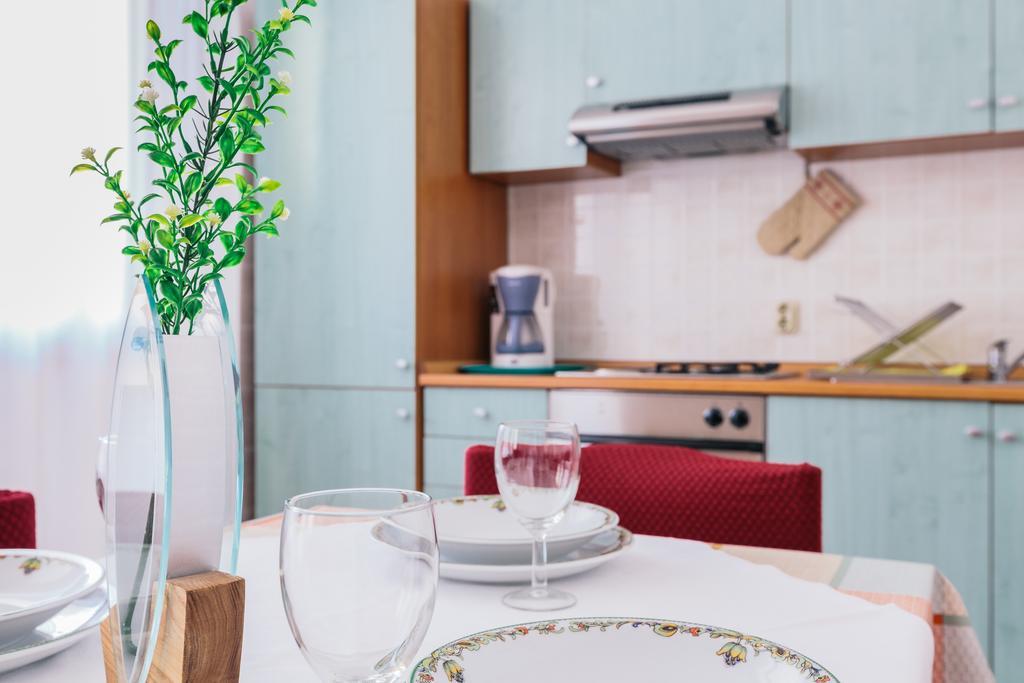 Andela Apartment Pula Habitación foto